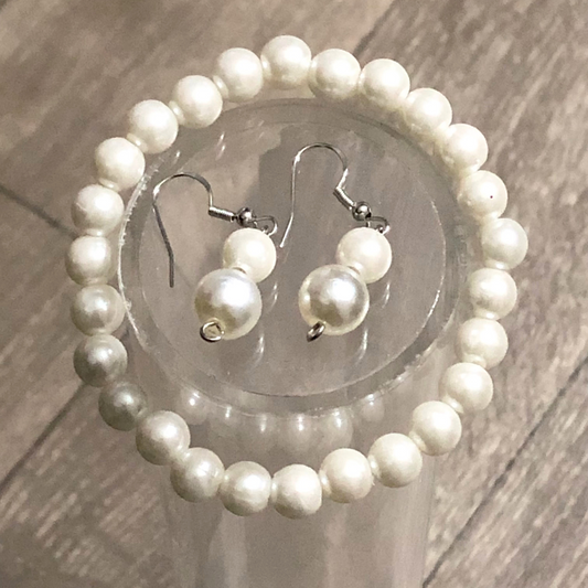 Faux handmade pearl drop earrings and pearl bracelet set