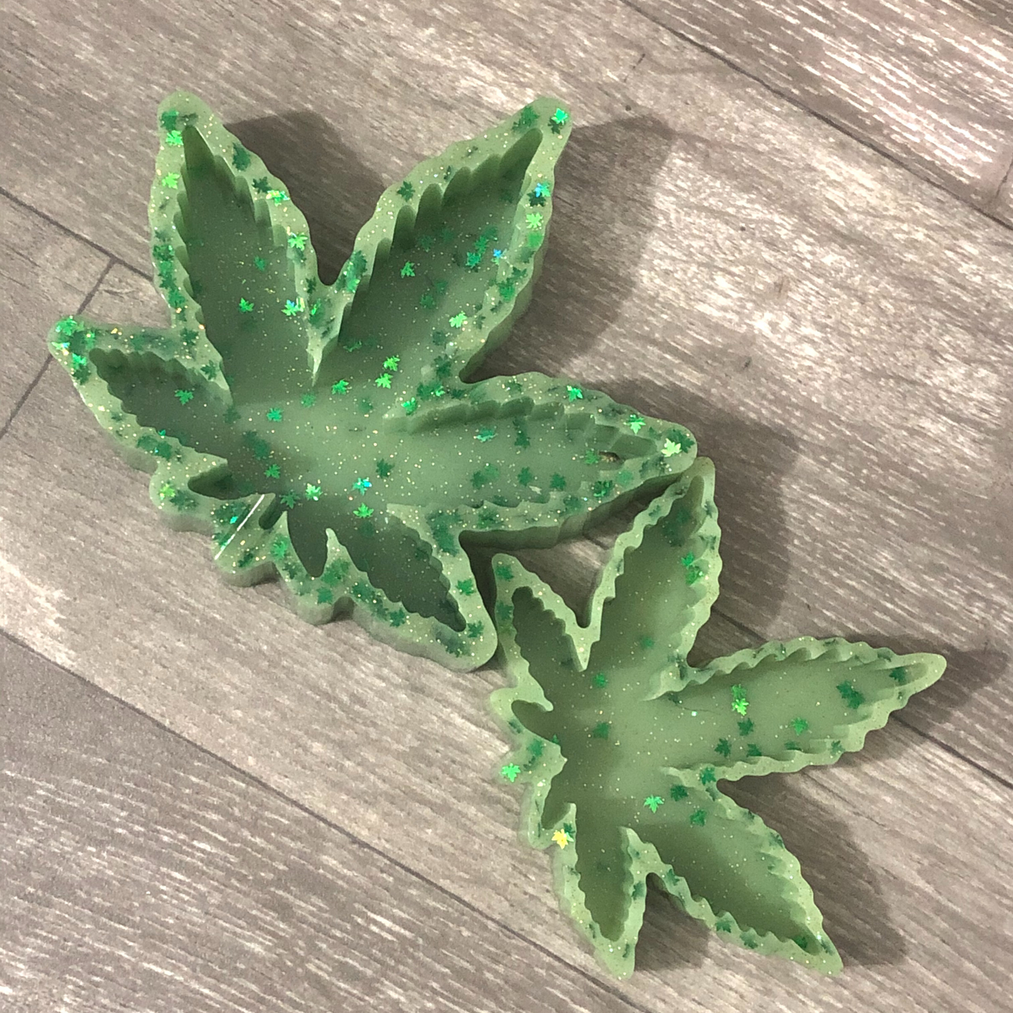 Handmade 2 piece leaf ashtray set with chunky green leaf glitter