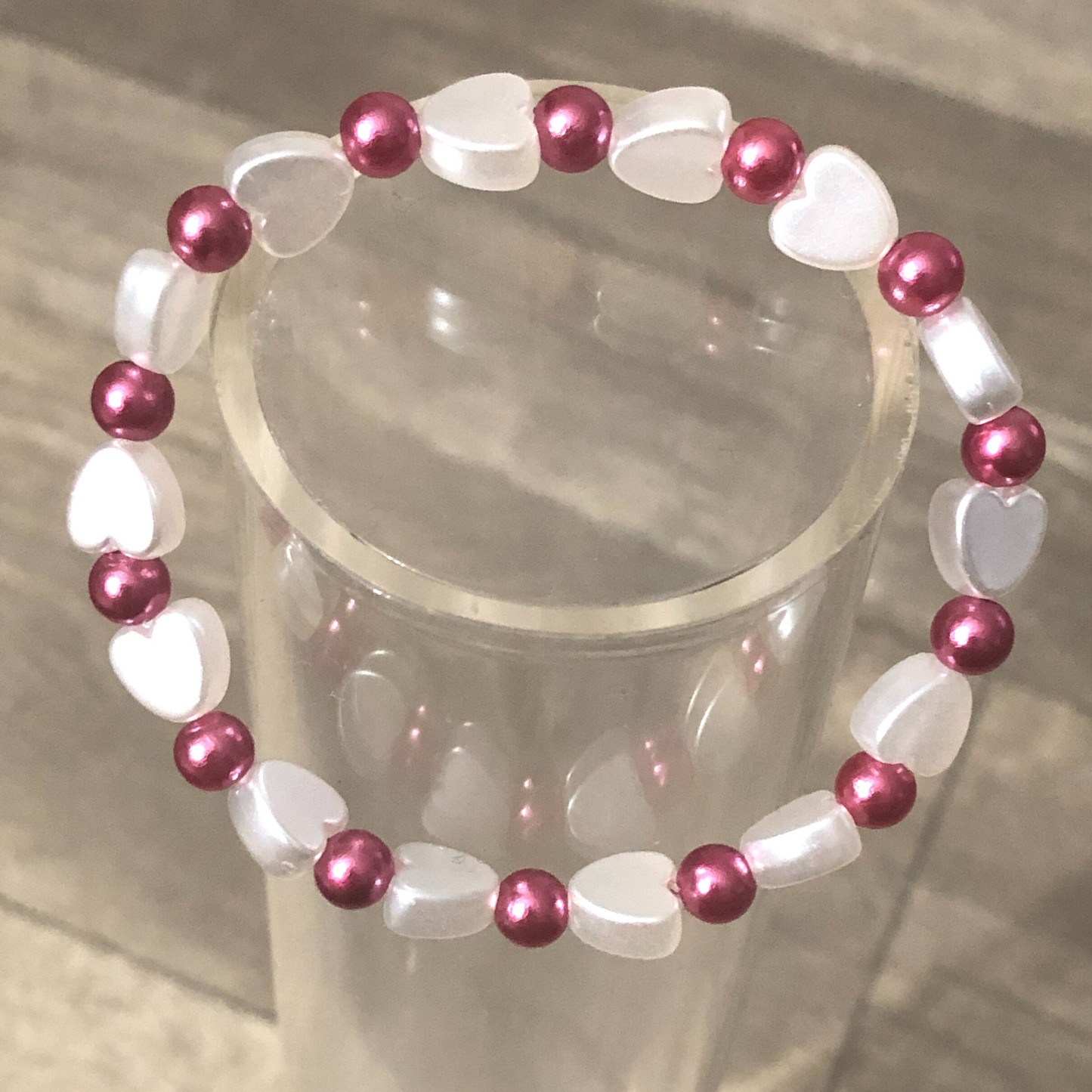 Faux pearl heart beaded stretch bracelet with pink beads